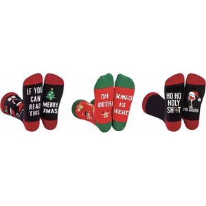 SilverAndCoco® - 3 Paar Rebelse Kerstsokken met Tekst / Gekke Foute Vrolijke Happy Kerst Sokken Kerstman / Leuke Grappige Dikke Warme Huissokken Kerstmis Kerstcadeau pakket / Wintersokken Kleding Socks Mannen Vrouwen / Sinterklaas Schoen Cadeau