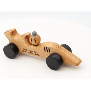 Houten raceauto gepersonaliseerd - Geproduceerd in NL - Handgeschilderd - Speelgoedvoertuig