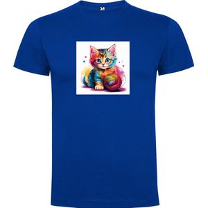 Kobalt Blauw T-Shirt met “ Kleurrijke Kitten met bol wol“ Print Full Color maat 116 / 5/6 jaar