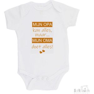 100% katoenen Romper ""Mijn opa kan alles, maar mijn oma doet alles"" Unisex Katoen Wit/tan Maat 62/68
