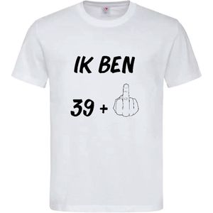 T-shirt Unisex Volwassenen Grappig Tekst ""Ik ben 39+1"" Op Voorkant | korte mouw | Wit/zwart | maat XXL