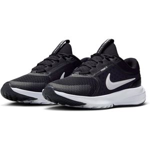 Nike - Star Runner 5 - Hardloopschoenen - Zwart - Wit