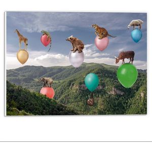 Forex - Wilde Dieren op Ballonnen boven Landschap - 40x30cm Foto op Forex