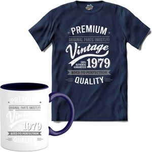 Vintage Legend Sinds 1979 - verjaardag en feest cadeau - Kado tip - T-Shirt met mok - Unisex - Navy Blue - Maat XXL