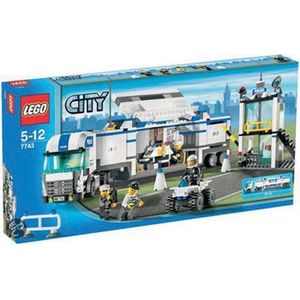 LEGO City Politievrachtwagen - 7743