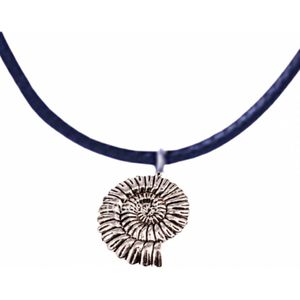 Zwart -koord -schuif ketting- 80 cm- schelp-Charme Bijoux