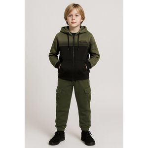 Joggingpak Kind – Vest met Capuchon + Broek – Trainingspak – Maat 98/104 – Jongens – Kleur kaki/zwart – Fleece - Hele Jaar Draagbaar - Topkwaliteit