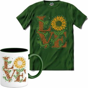 Love | Valentijn - Valentijnsdag - Cadeau - Kado - T-Shirt met mok - Unisex - Bottle Groen - Maat XL