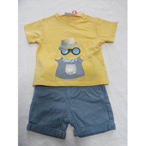noukie's , kledingset , tshirt geel + broekje nouky beer , 1 jaar  80