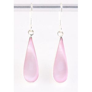 Druppelvormige zilveren oorbellen met roze parelmoer
