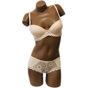 Lingerieset voor vrouwen - nude - met kant - BH maat 70B + slip maat 32 VALENTIJN CADEAUTJE VOOR HAAR JE GELIEFDE
