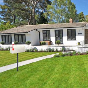 Standaard|Rottner Brievenbusstandaard voor de Leon Brievenbussen|