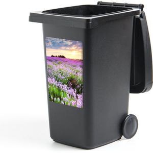 Container sticker Bloemen - Lavendel - Paars - Lucht - Zonsondergang - Weide - Natuur - 40x60 cm - Kliko sticker - Tuinspullen