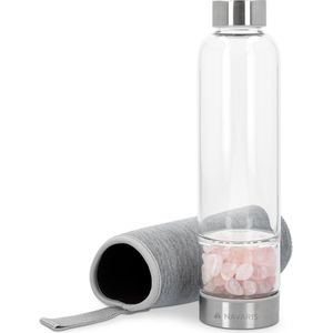 Navaris glazen drinkfles - Fles met rozenkwarts - 420 ml - Waterfles met edelstenen - Inclusief sleeve van neopreen