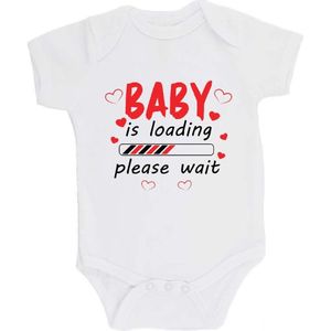 100% katoenen Romper bedrukt met grappige tekst Kado Cadeau Kraamkado Kraamcadeau ""Baby is loading"" 2.0 Unisex Katoen Wit/rood/zwart Maat 68/74