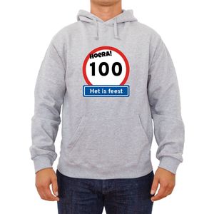 Trui Hoera 100 jaar |Fotofabriek Trui Hoera het is feest |Grijze trui maat M|Verjaardagscadeau| Unisex trui verjaardag (M)