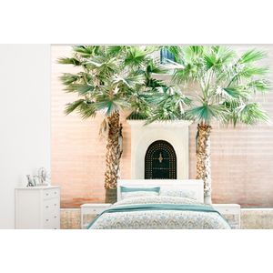 Deur - Marrakesh - Palmboom - Wit - Tropisch - Behangpapier