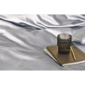 KOALA HUG Hoeslaken 100% Tencel lyocell satijn, platinum grey 180x210x30 – Temperatuurregulerend | Ventilerend & Absorberend | Anti-allergie & Hypoallergeen | Frisruikend | Zacht voor huid & haar | 100% Plantaardig | Plasticvrij