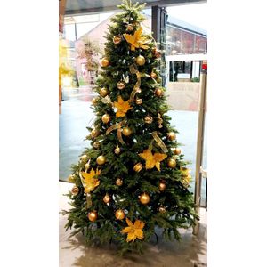 Outlet aanbieding Luxe Helsinki Kerstboom 180 cm - premium kwaliteit