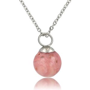 My Bendel Zilverkleurige ketting met ronde Rhodonite edelsteen - Zilverkleurige ketting met Rhodonite balletje - Met luxe cadeauverpakking