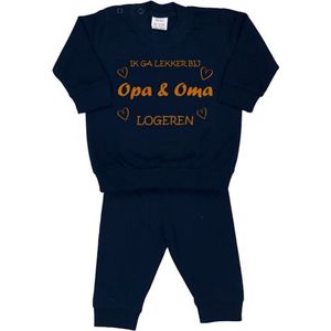 La Petite Couronne Pyjama 2-Delig ""Ik ga lekker bij opa & oma logeren"" Unisex Katoen Zwart/tan Maat 104/110