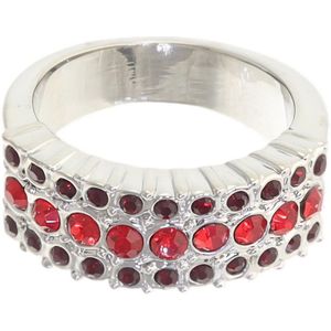 Behave - Ring - Klassieke Zilverkleurige Ring met Rode Kristalsteentjes – Stijlvol & Tijdloos - 17mm
