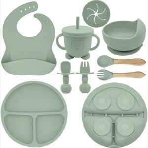 8-Delig Baby Servies Set (Siliconen) - Met Zuignapbord & Anti-Lek Beker | Vaatwasser- & Ovenbestendig | BPA-Vrij | Lichtgroen