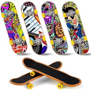 Fingerboard - 6 Stuks - Uitdeelcadeau - Mini Skateboard - Vinger Skateboard