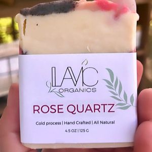 World2You | Rozekwartskristal zeep | Rose Quartz bar | Vegan | 100% natuurlijk | Plastic vrij