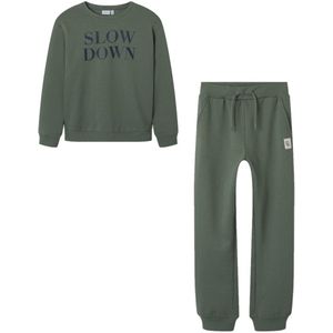 Name it joggingset jongens - groen - NKMnello - maat 116