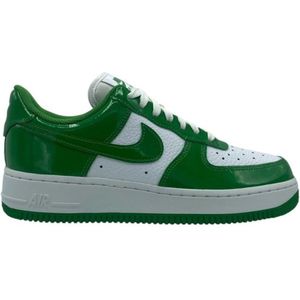 Nike - Air Force 1 '07 - Basketbalschoenen - Groen - Gemaakt van Getrommeld en Glanzend Lakleer