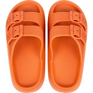 Oranje EK voetbal 2024 WK Geweo - Badslippers - Pillow Slides - EVA Slippers - Kerstmis - Kerstfeest - Christmas Gift - Unisex - Verstelbare Gesp - Verdikte - Antislip - Lichtgewicht - Oranje - Maat 35/36