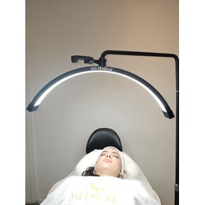 Moonlight LUMINA One A101 – Professionele LED Behandellamp – Zwart – Scherp en helder licht voor behandelingen – incl. Telefoonhouder | NG Medical