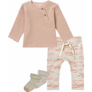 Noppies - Kledingset - Jongens - 4 delig - Broek Mattawan Oatmeal - Shirt Mignon Nougat - 2 paar sokjes - Maat 62