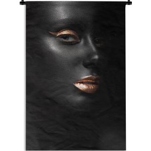 Wandkleed Black & Gold 2:3 - Profiel van een vrouw met gouden make-up op een zwarte achtergrond Wandkleed katoen 120x180 cm - Wandtapijt met foto XXL / Groot formaat!