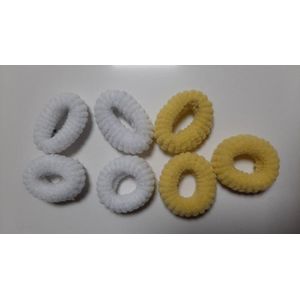 7x badstof haarelastieken wit geel - 4 witte haarelastiekjes en 3 gele - badstoffen elastiekjes