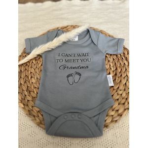 Romper - Gepersonaliseerd - Can’t Wait To Meet You - Grijsblauw - Maat 50/56 - Grandma - 100% Katoen