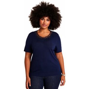 Trui met dunne geborduurde korte mouwen