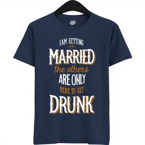Am Getting Married | Vrijgezellenfeest Cadeau Man - Groom To Be Bachelor Party - Grappig Bruiloft En Bruidegom Bier Shirt - T-Shirt - Unisex - Navy Blue - Maat S