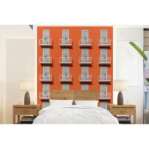 Deur - Balkon - Architectuur - Palmboom - Oranje - Behangpapier