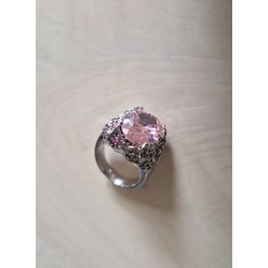 Gemstones-silver 925 sterling zilver en 18K witgoudvergulde ring met roze toermalijn steen. Maat 18,5 mm.