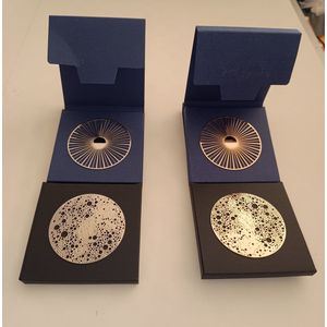 Unieke magnetische Broche Solar(Zon) - M - Zilver plated metaal