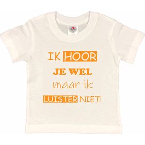 T-shirt Kinderen ""Ik hoor je wel maar ik luister niet"" | korte mouw | Wit/mosterd | maat 86/92 (XXS)