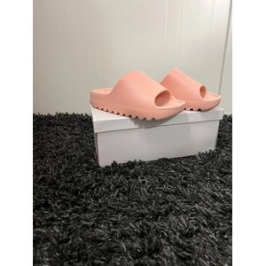 Djay Slipper roze Badslippers Unisex - Verdikte - Lichtgewicht - Super Zacht aan je Voeten - Anti-Slip en Stevig Voetbed - Anti-lawaai maat 40