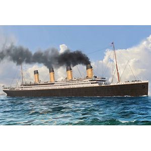 1:700 HobbyBoss 83420 R.M.S. Titanic Ship Plastic Modelbouwpakket