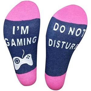 CHPN - Sokken - Gaming socks - Do Not Disturb - Grappige Sokken - Huissokken - One Size ~ Roze/blauw - Mannen - Cadeau - Hippe sokken