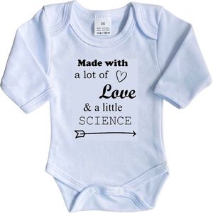 La Petite Couronne Romper Lange Mouw ""Made with a lot of love and a little bit of science"" Unisex Katoen Wit/zwart Maat 56