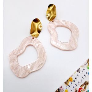 Jeannette-Creatief® - Resin - Pink Glitter Gold Organic - Organisch gevormde oorbellen - Beige Pink - Dames Oorbellen - Oorbellen - Roze Oorbellen - Hortensia Pink - Pink - Glitter - Resin Oorbellen - RVS gouden oorknoppen - Statement Oorbellen