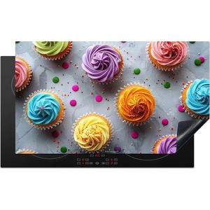 KitchenYeah® Inductie beschermer 90x50 cm - Cupcakes - Kleurrijk - Cupcake - Afdekplaat voor kookplaat - Bescherming inductieplaat mat - Beschermplaat - Beschermmat inductiekookplaat - Keuken accessoires