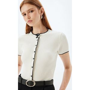 Koton - Gebreid Vest - Ecru/Zwart - Slanke Pasvorm - Knoopsluiting